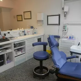 dra.-romera-izquierdo-instalaciones-dentista-dra.-romera-3-g.jpg