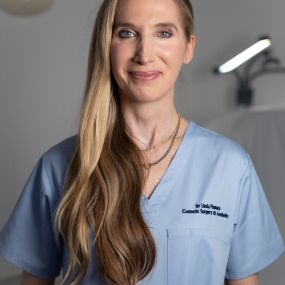 Bild von Dr Linda Fiumara - Female Plastic Surgeon London