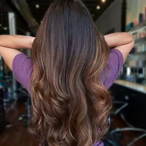Bild von Deseo Salon & BlowDry