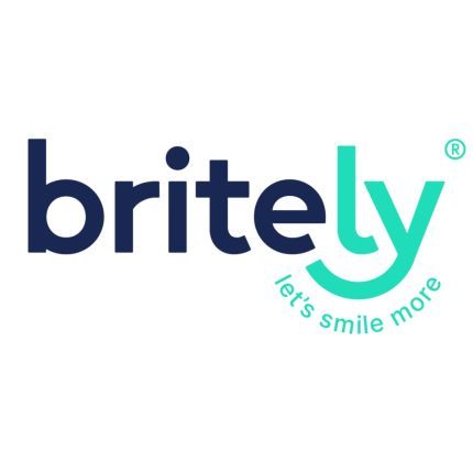 Logo da Britely Dentures + Implants Studio