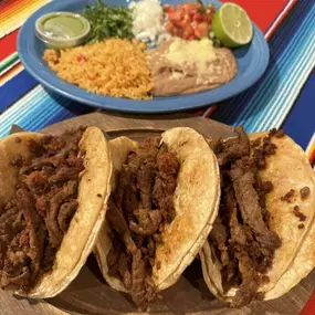 Bild von Javi's Mexican Grill & Tavern