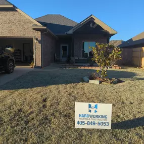 Bild von Hardworking Roofing and Construction