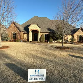 Bild von Hardworking Roofing and Construction
