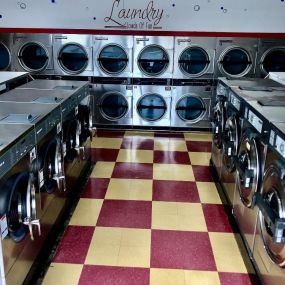 Bild von Atomic Laundry & Dry Cleaning