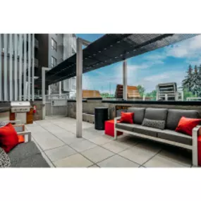 Rooftop Lounge with Gilling stations