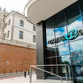 Hotel Motel One Warschau-Chopin - Exterior