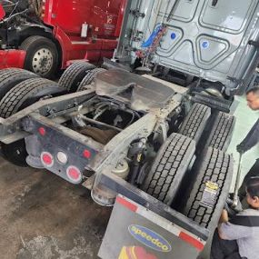 Bild von Tire Bolt - Truck and Trailer Repairs and Tire Sales
