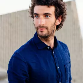 Bild von Empreinte Zen – David B  Massothérapie intégrative & Fascia  Canal Saint-Martin – Paris 10/11