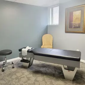 Bild von Suffolk Physical Therapy & Chiropractic