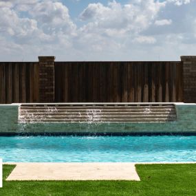 Extreme Exteriors Swimming Pool with Fountain