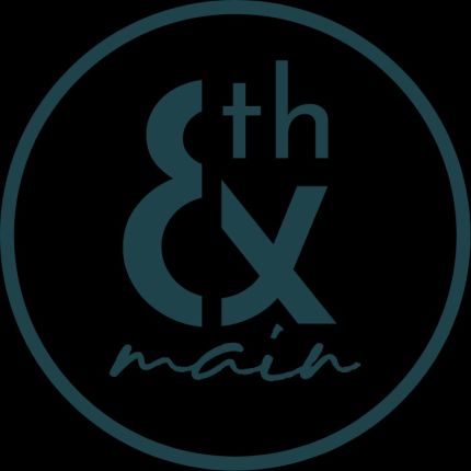 Logotipo de 8th & Main