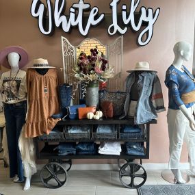 Bild von White Lily Boutique