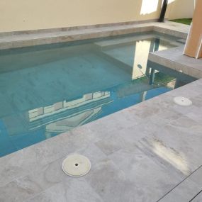 azulejoscolchon_embaldosado_piscina.jpg