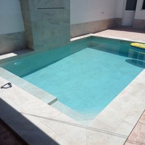 embaldosar_piscina.jpg