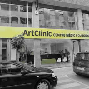 artclinic-centro-medico-quirurgico-s-l-p-fachada-01.jpg