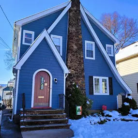 New vinyl siding replacement