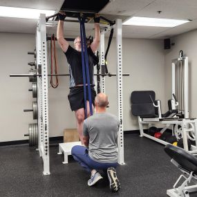 Assisted pullups