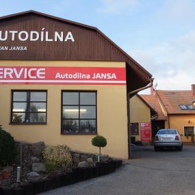 Q-SERVICE Autodílna Jansa