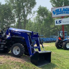 Bild von Village Tractor & Repair of Niagara