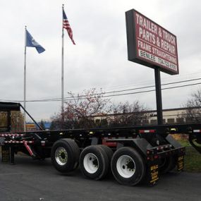 Roll-off trailers by BENLEE Heavy Duty