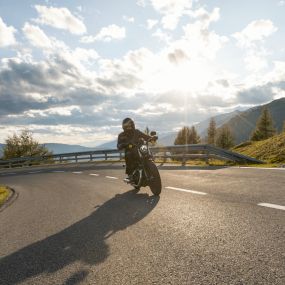 Did you know that motorcycle insurance is required for riders in Colorado? Not only is insurance a requirement, but it also provides you with a ton of benefits. Motorcycle insurance helps you ride your motorcycle with peace of mind. In the event of a motorcycle accident, loss, theft or damage, motorcycle insurance provides financial protection. Depending on the type of insurance policy you want and the type of motorcycle you own, your motorcycle insurance policy will vary in price and level of p