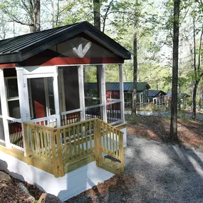 Deluxe vacation rental cottages at Endless Caverns RV Resort in New Market, Virginia