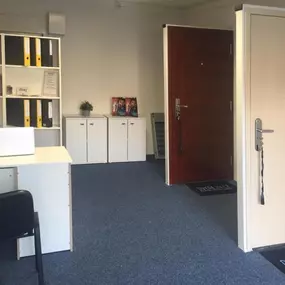 Kancelář a sídlo DVEŘE24