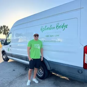 Our agency owner, Sean Valley, had an amazing time giving back to the Florida community by volunteering with Restoration Bridge.