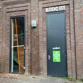 Basic-Fit Bussum Nieuwe Spiegelstraat - entree