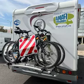 Amaficaravaningabarcelona-imageautocaravanaconportabicicletas.jpg