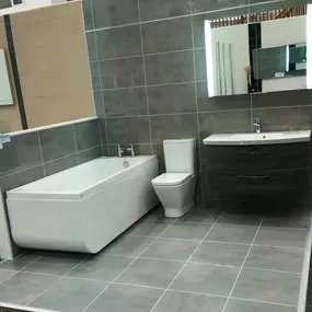 Bild von TW Thomas Bathrooms & Tiles