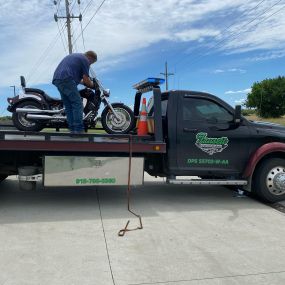 Call us for reliable towing services!