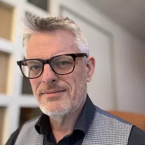 Axel Staps D.O.-mro, osteopaat, kinderosteopaat, Haarlem