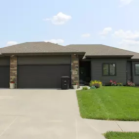 Exterior House Painting in Elkhorn NE 68022 | Exterior Painting Elkhorn NE