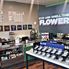 Bild von Everest Cannabis Co. - Paradise Hills