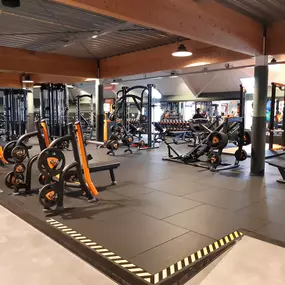 Basic-Fit Beuningen Mauritsplein 24/7 - free weight zone