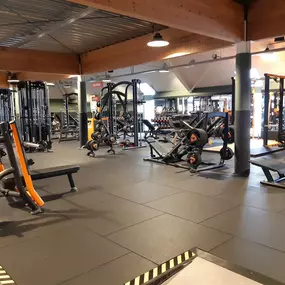 Basic-Fit Beuningen Mauritsplein 24/7 - free weight zone