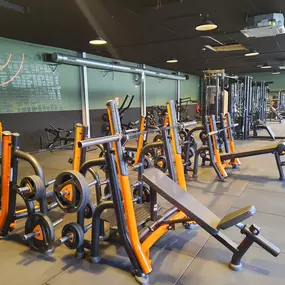 Basic-Fit Venlo Drie Decembersingel 24/7 - free weight zone