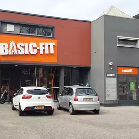 Basic-Fit Venlo Drie Decembersingel 24/7 - entree