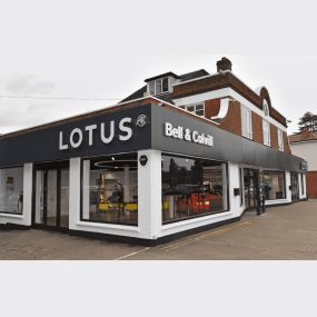 Bild von Bell & Colvill - Lotus Surrey