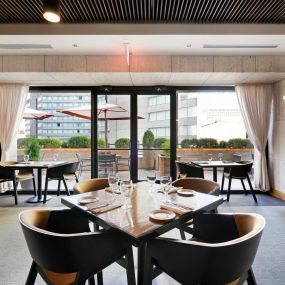 Elegant dining room in downtown Nashville