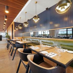 Elegant dining room in downtown Nashville