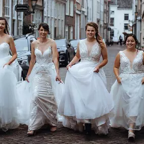 Bild von Nikita Bruidsmode – Tweedehands & Betaalbare Trouwjurken Velp ( land van Cuijk) NB