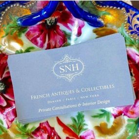 Bild von SNH French Antiques & Collectibles