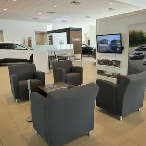 Hyundai of Newport Showroom