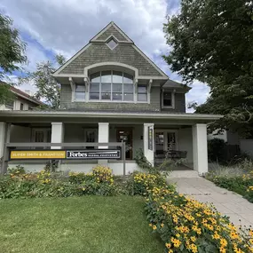 Located in the heart of downtown Boulder on bustling Broadway, our real estate office offers a unique blend of local expertise and personalized service. With a dedicated team of experienced agents, we specialize in helping clients navigate the vibrant Boulder market, whether they're buying, selling, or investing in residential or commercial properties.