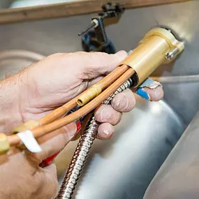 Petr Všetička - vodoinstalatérské a topenářské práce