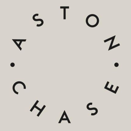 Logotyp från Aston Chase