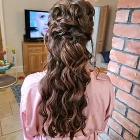 Bild von AurA Hair and Beauty