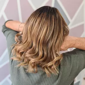 Bild von AurA Hair and Beauty